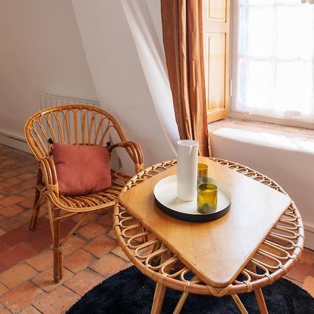 La Loge , Nuit Insolite Au Chateau De 博让西 外观 照片