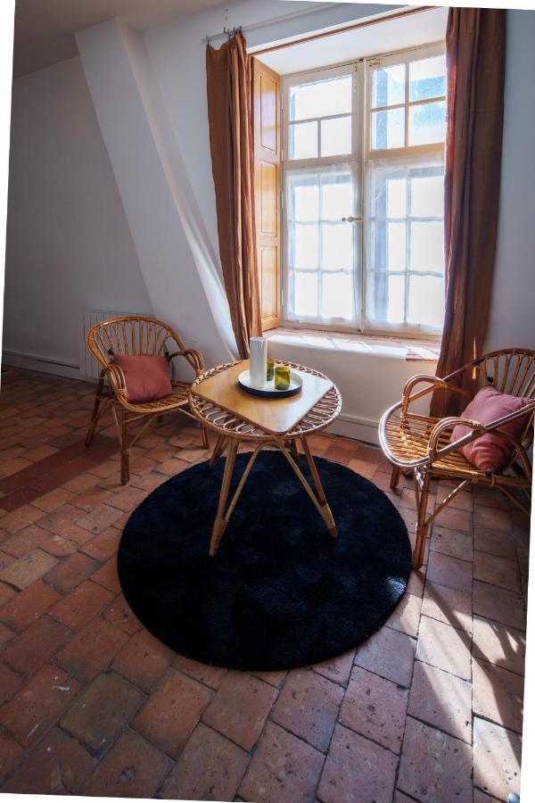 La Loge , Nuit Insolite Au Chateau De 博让西 外观 照片